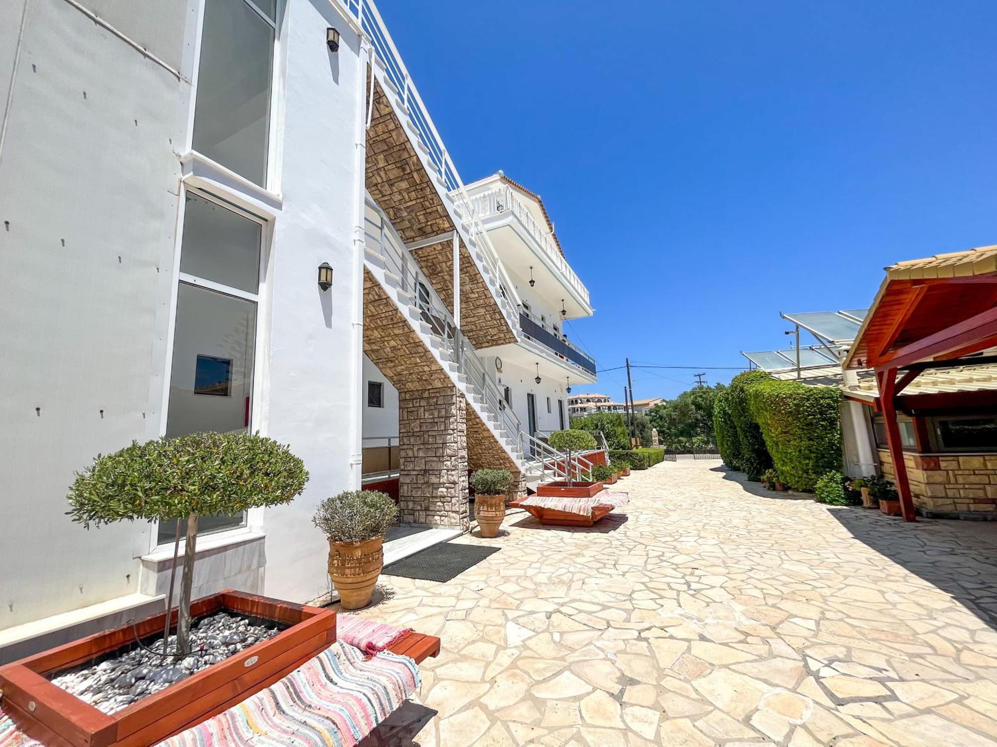 Pettas Apartments Kota Zakynthos Bagian luar foto