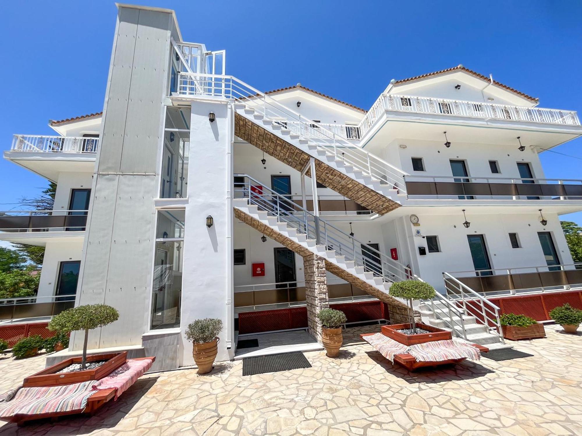 Pettas Apartments Kota Zakynthos Bagian luar foto